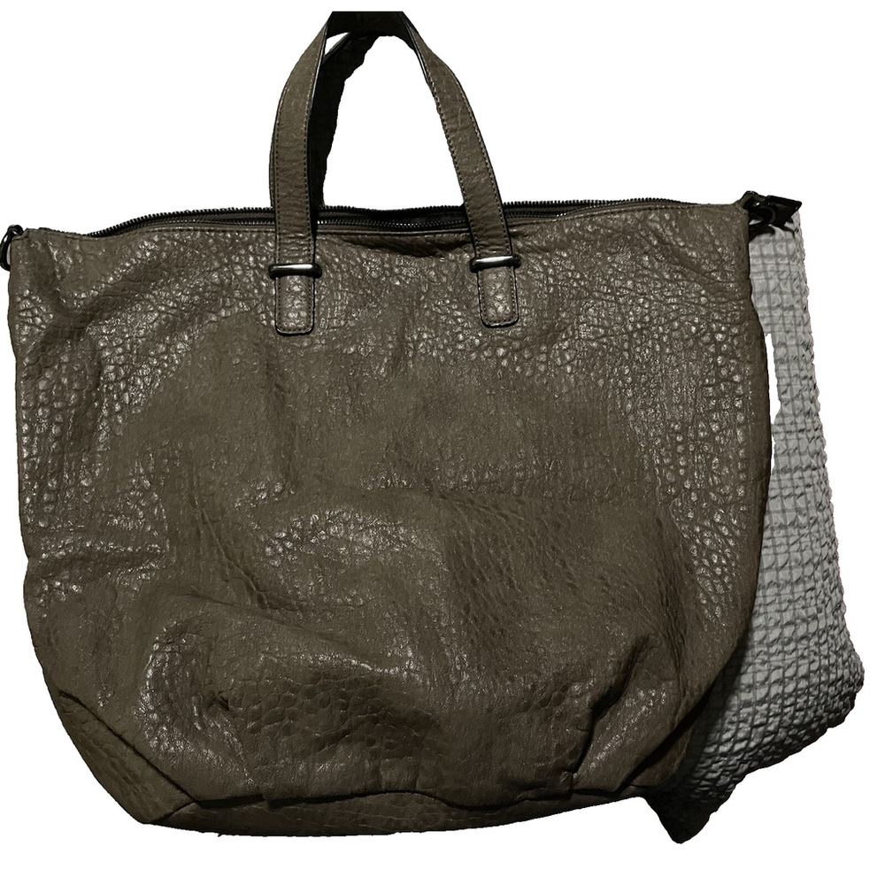 Forever 21 Large Brown Shoulder Bag 100% Polyester One Inside Pocket New